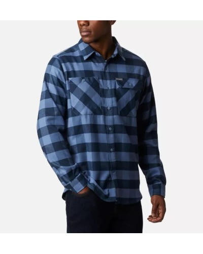 CAMISA OUTDOOR ELEMENTS™ STRETCH FLANNEL FEATURES Omni-SHADE™ Omni-WICK™ FABRICS 97% Polyester, 3% Elastane NAVY