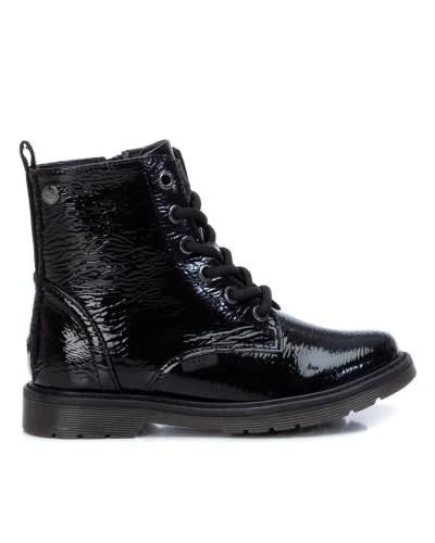 BOTIN PLANO CHAROL NEGRO