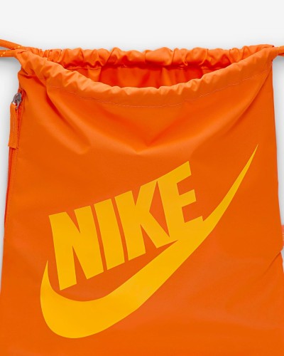 MOCHILA NIKE HERITAGE DRAWSTRING BAG (13L) NARANJA