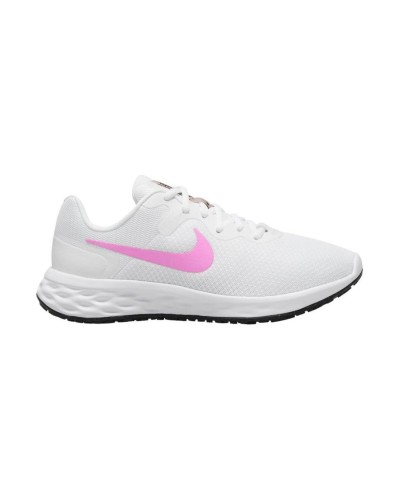 DEPORTIVO NIKE REVOLUTION 6 NEXT NATURE WOMEN SP23 PARTE SUPERIOR DE MALLA SUAVE Y PIEL DURADERA MEDIASUELA DE ESPUMA BLANCO/ROS