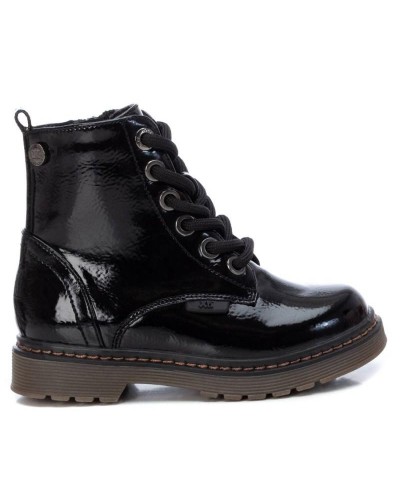 BOTIN PLANO CHAROL NEGRO