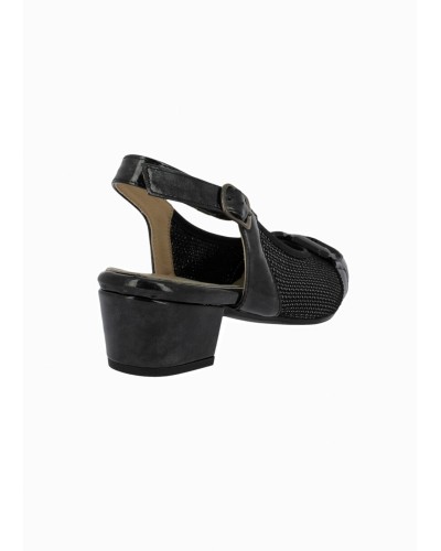 ZAPATO DE VESTIR DESTALONADO REJILLA COLOR NEGRO