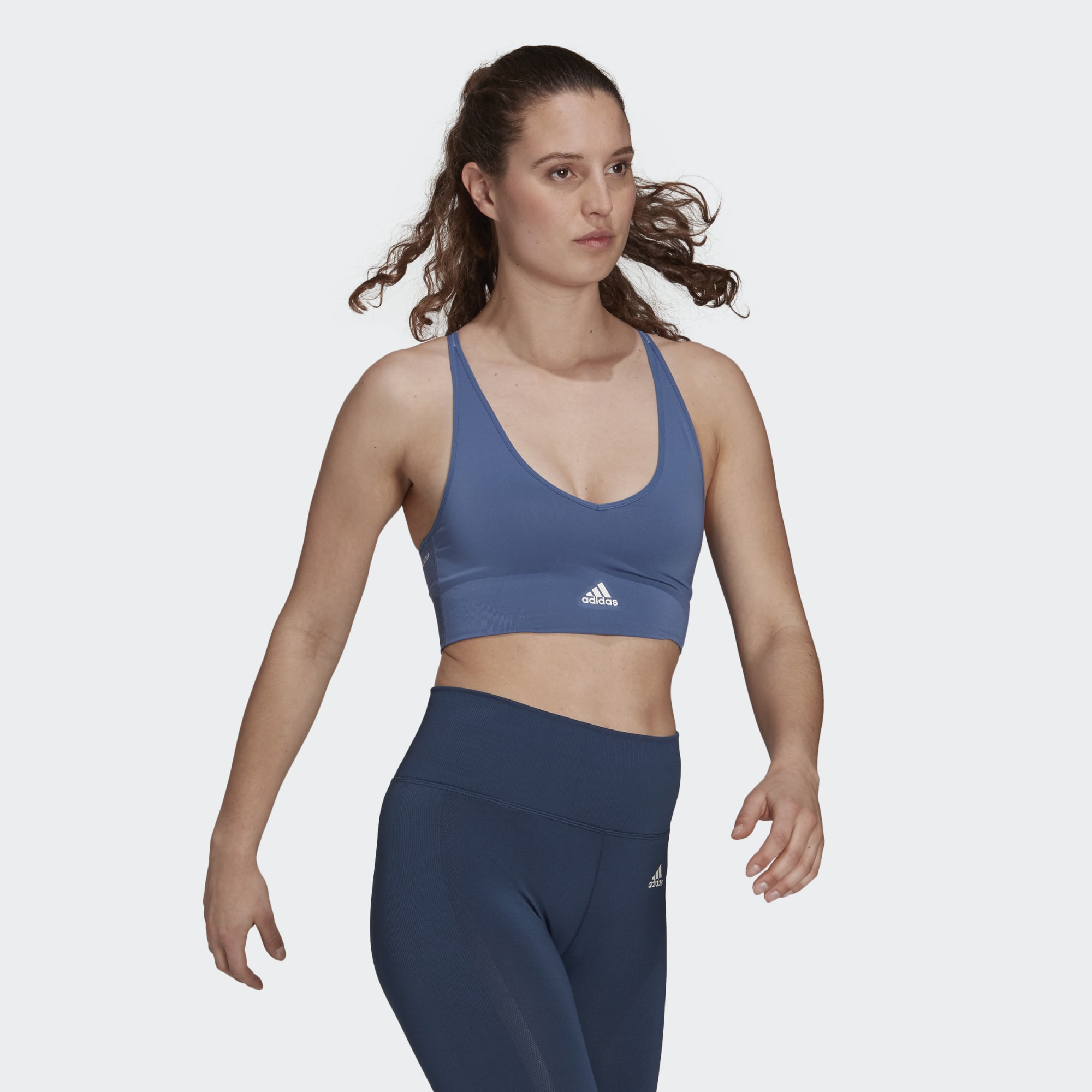 TOP RUNNING DESIGNED TO MOVE SEAMLESS BRA TOP 73% rec polyester/19% REC.PA/8% Elasthane crew blue/black