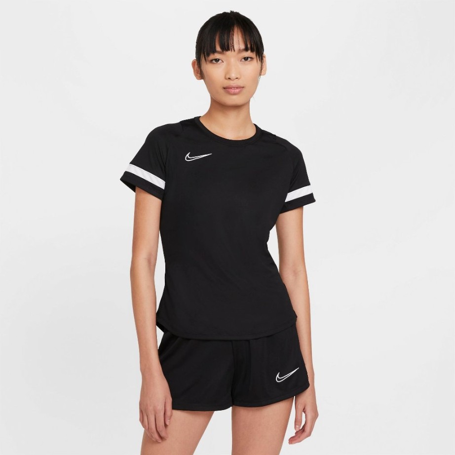 CAMISETA MANGA CORTA NIKE DRI-FIT ACADEMY WOMENS SHORT NEGRO 100% POLISTER RECICLADO TECNOLOGA DRI-FIT PARA MANTENER LA TRANSPIRABILIDAD Y LA COMODIDAD TEJIDO LIGERO QUE OFRECE SUAVIDAD Y ELASTICIDAD