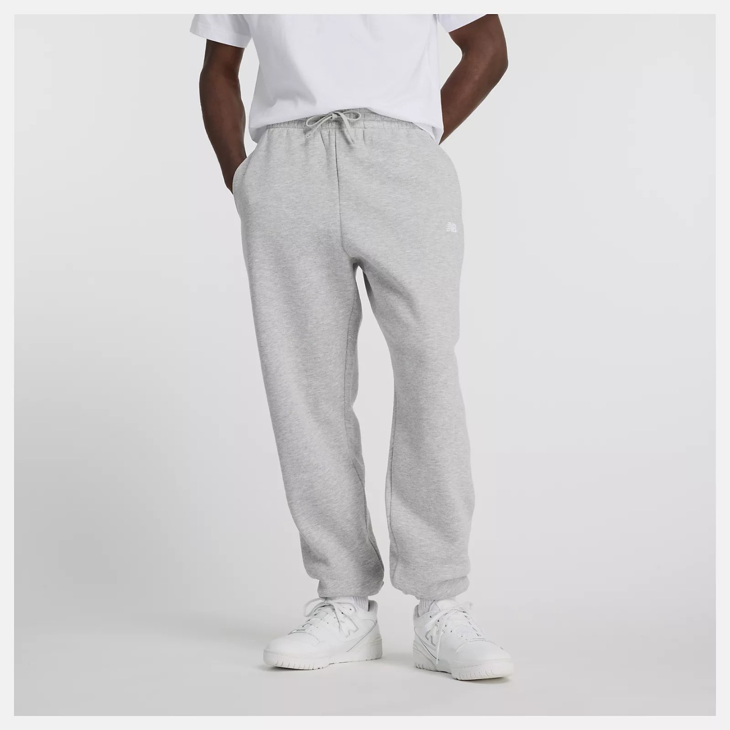 PANTALN LARGO SPORT ESSENTIALS FLEECE JOGGER ATHLETIC GREY